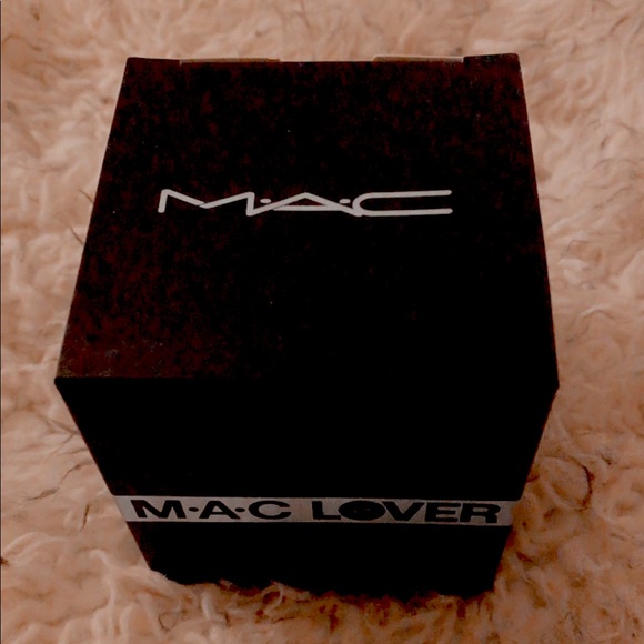 MAC Cosmetics Candle - Picture 5 of 5